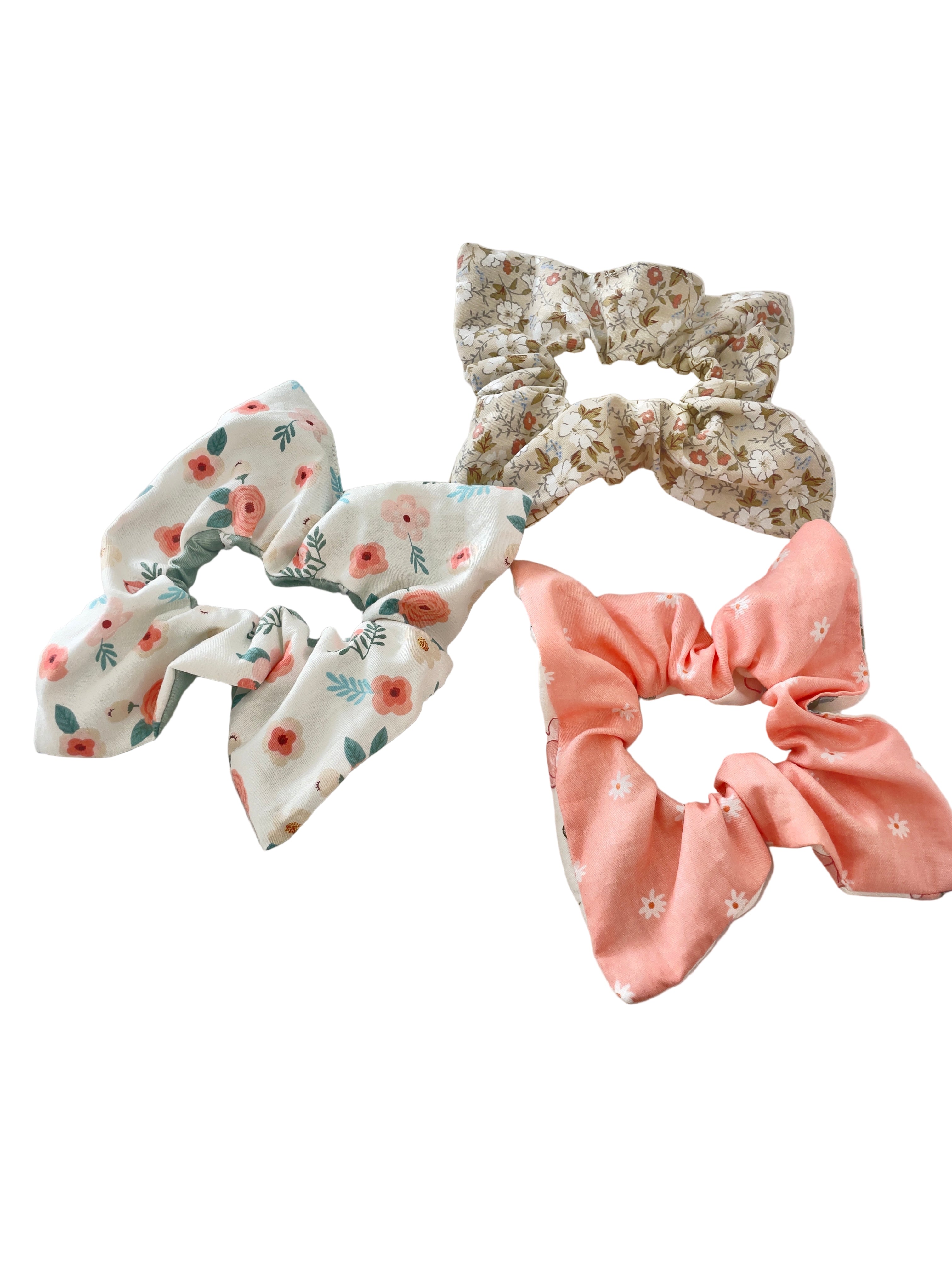 4 Sizes of Scrunchie – PDF Sewing Pattern & Tutorial.